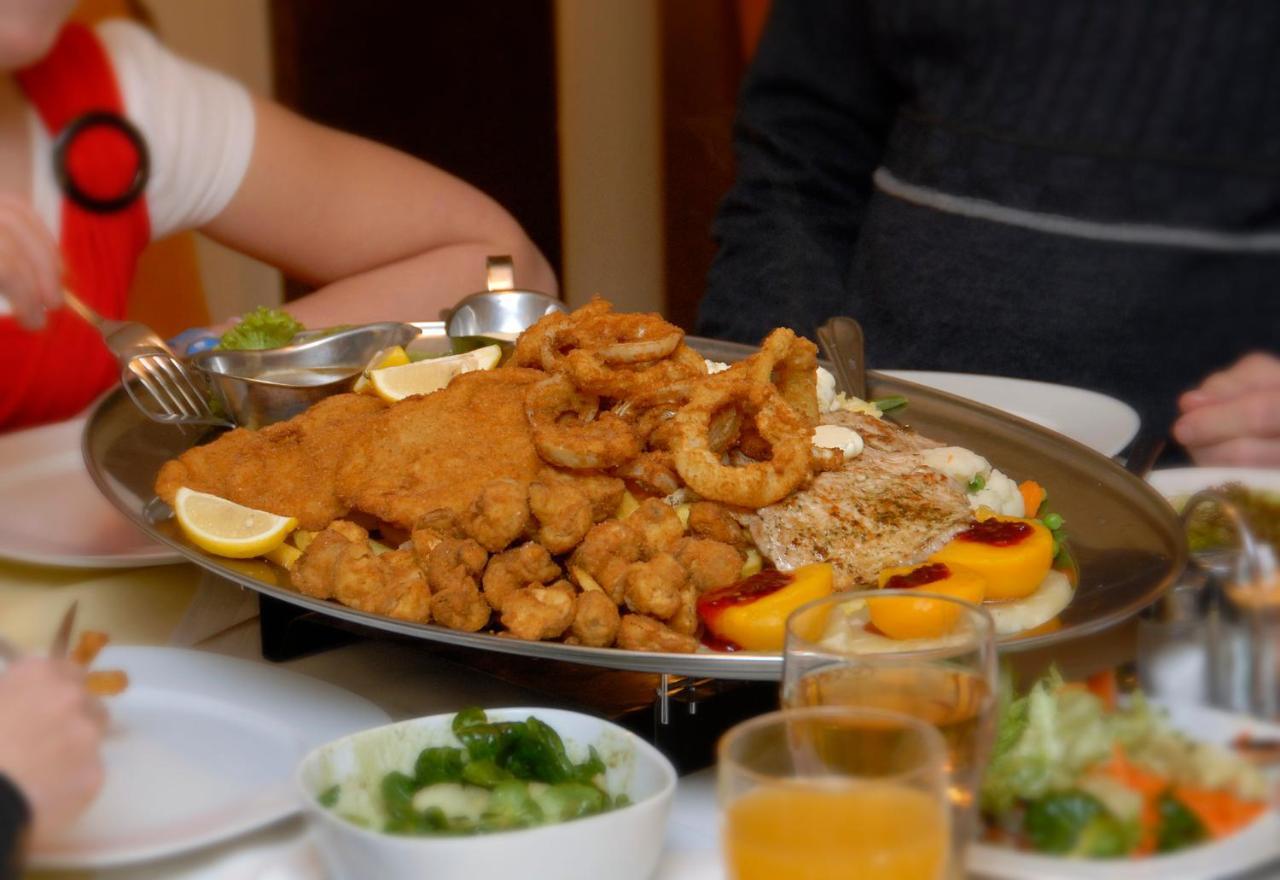 Köflach Hotel Reinisch מראה חיצוני תמונה